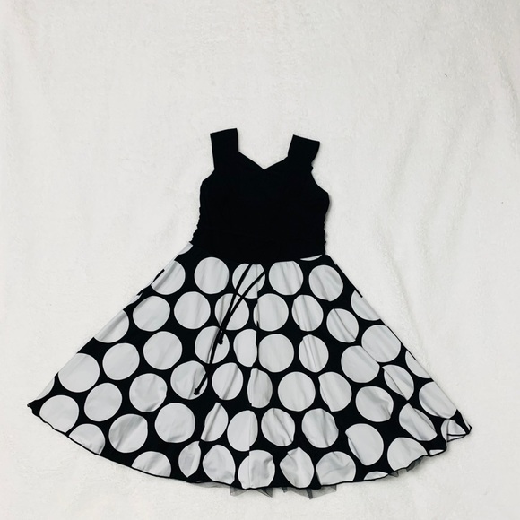 Black and White Polka Dot Dress - Picture 5 of 5